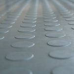 Pavimento Pvc Circulos Gris Lestare 1Mm  1,50X25 Metros Rollo