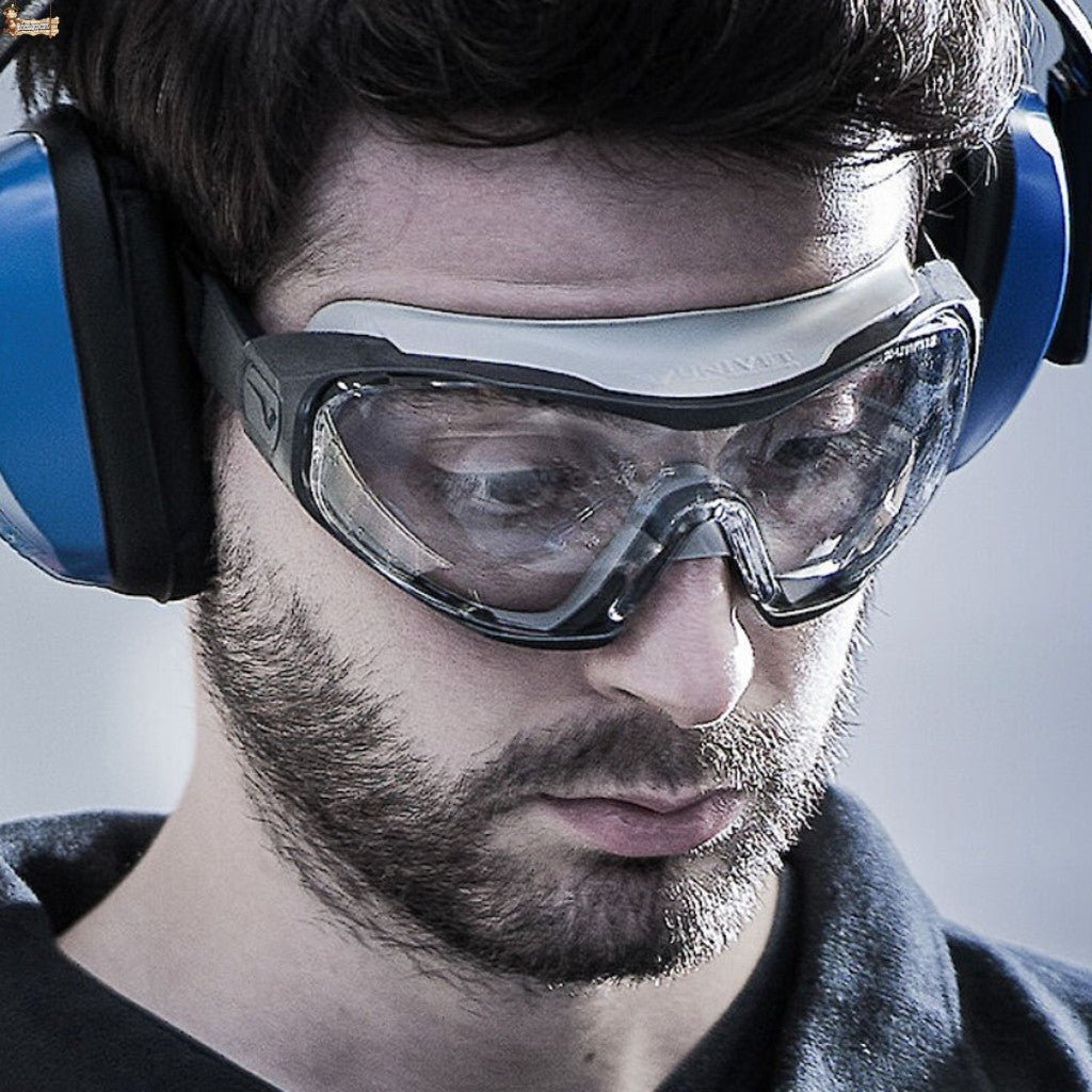 Gafas protección y seguridad en trabajo. Univet 6X1. Antivaho. Antiemp –