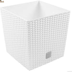 Macetero o maceta exterior o interior. Decorativa. Plástico polipropileno imitación ratán. Capacidad total 7 litros. Depósito 5 litros.